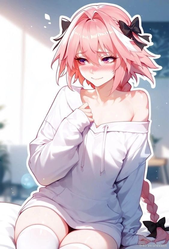 astolfo femboy PFP heart overlay